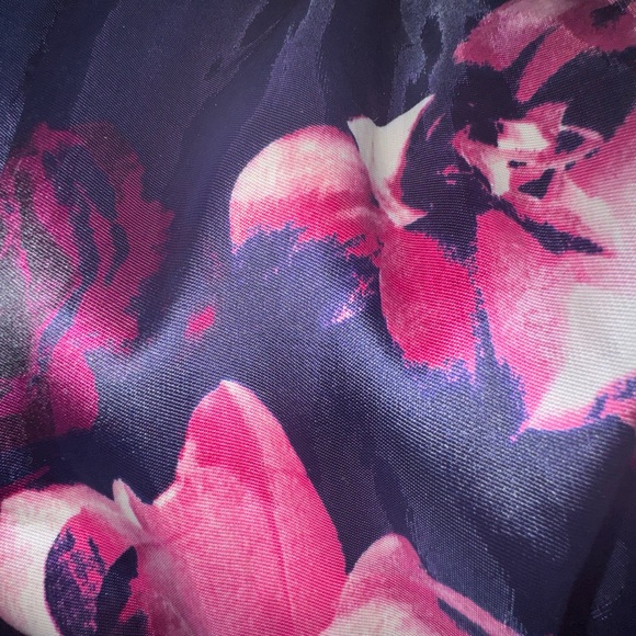 Navy blue gown with pink flower print. - Picture 6 of 6